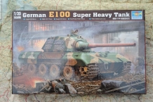 images/productimages/small/German E100 super Heavy Tank 00384 trump.1;35 voor.jpg